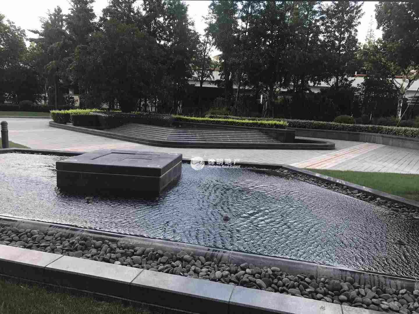 南京西路晶采世纪大厦109平米写字楼出租